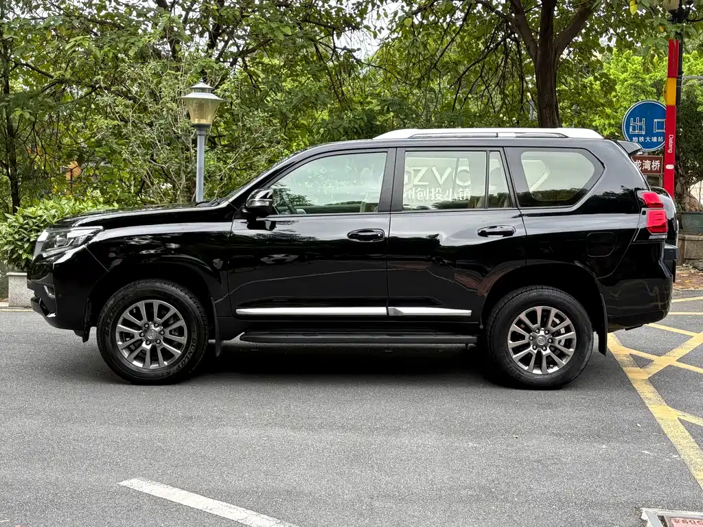 Toyota Prado (Import) — миниатюра 3