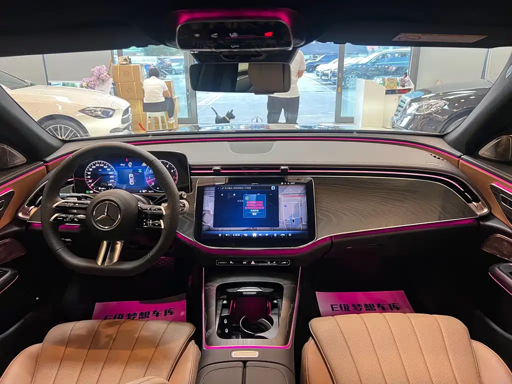 Mercedes-Benz E-Class — миниатюра 14