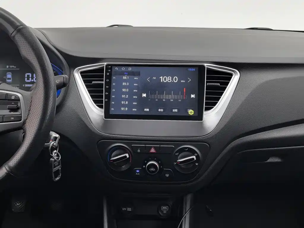 Hyundai Verna — миниатюра 12