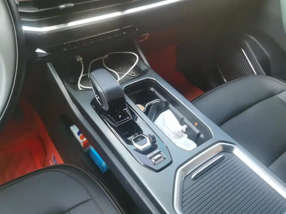 Geely Haoyue L — миниатюра 16