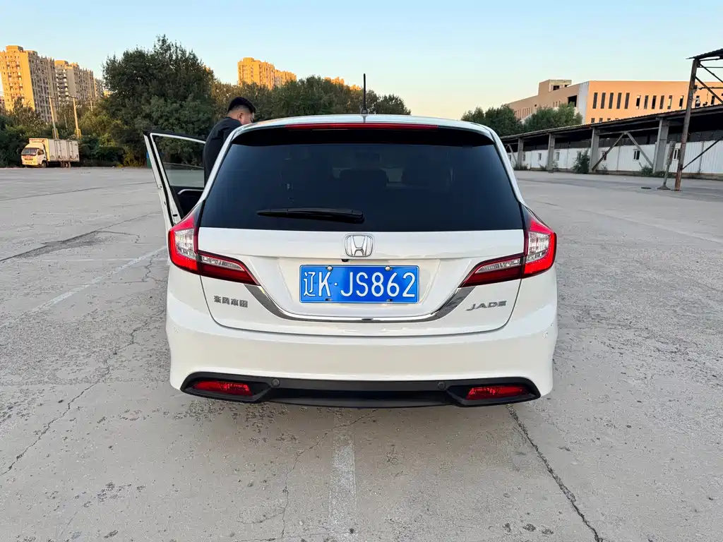 Honda Jade — миниатюра 5