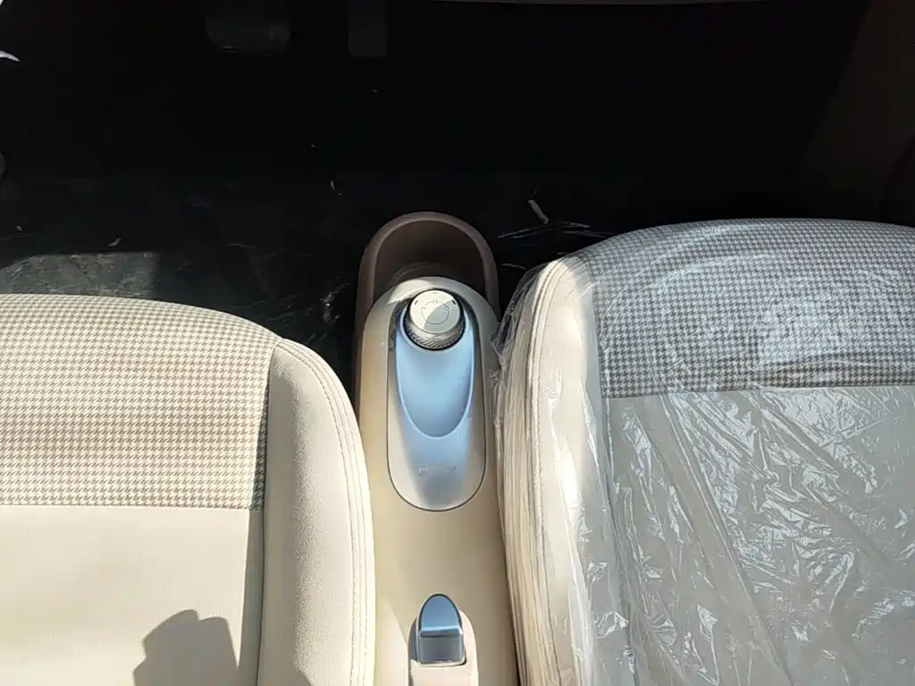 Wuling MINIEV — миниатюра 14