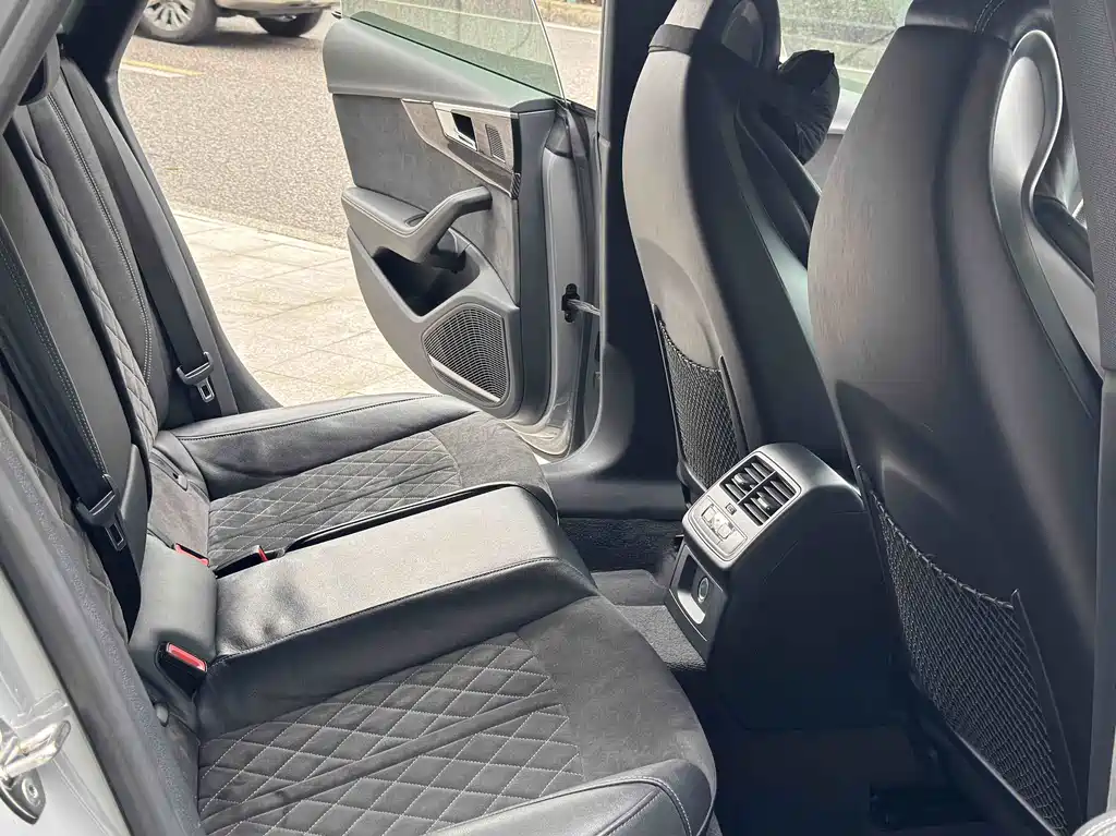 Audi RS 5 — миниатюра 18