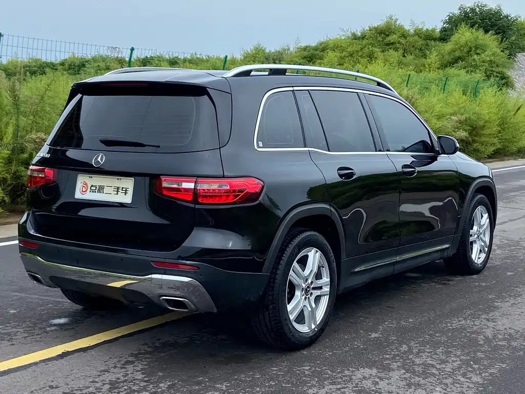 Mercedes-Benz GLB — миниатюра 4