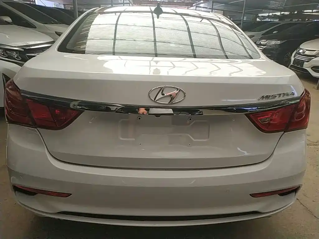 Hyundai Mistra — миниатюра 6