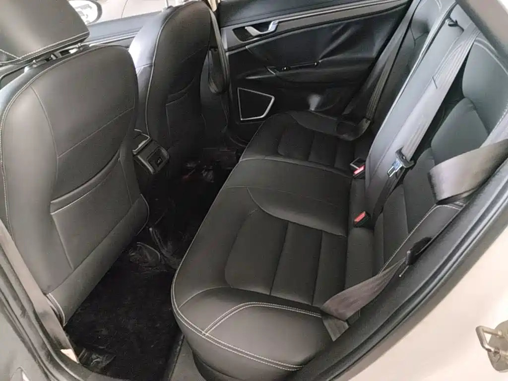 Geely Emgrand GS — миниатюра 17