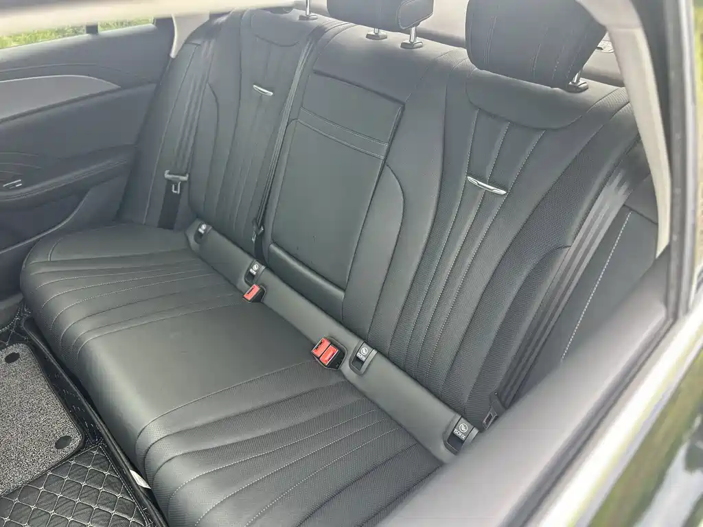 Hongqi Hongqi H5 — миниатюра 14