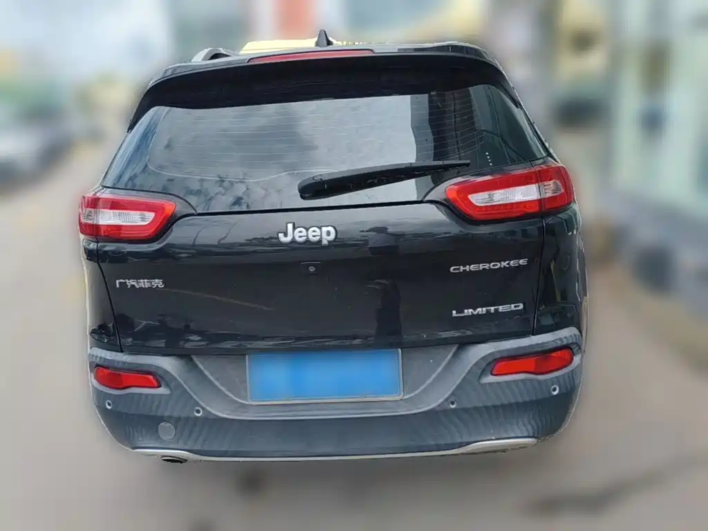Jeep Cherokee — миниатюра 8