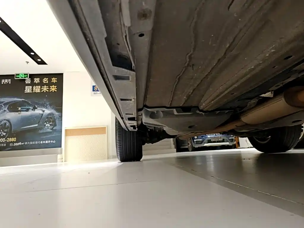 Land Rover Discovery Sport — миниатюра 21