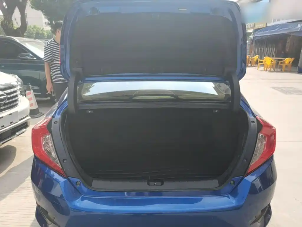 Honda Civic — миниатюра 19