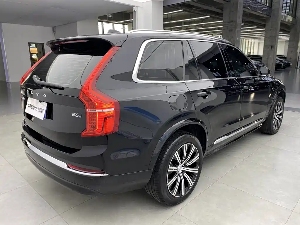 Volvo XC90 — миниатюра 4