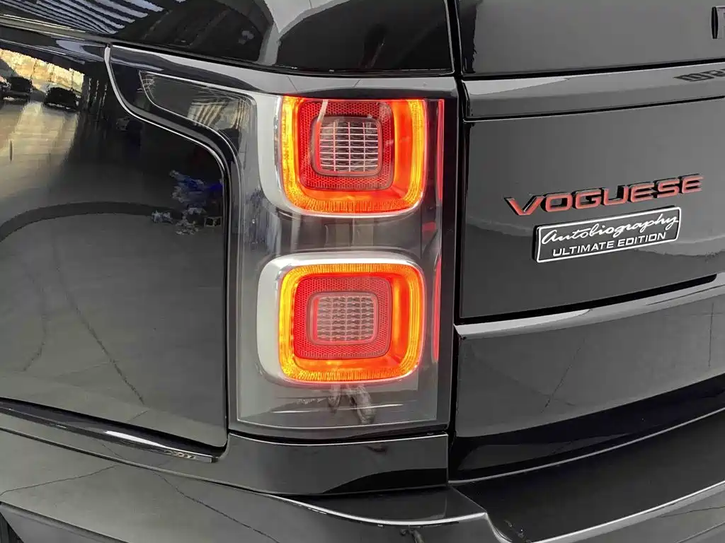 Land Rover Range Rover — миниатюра 5