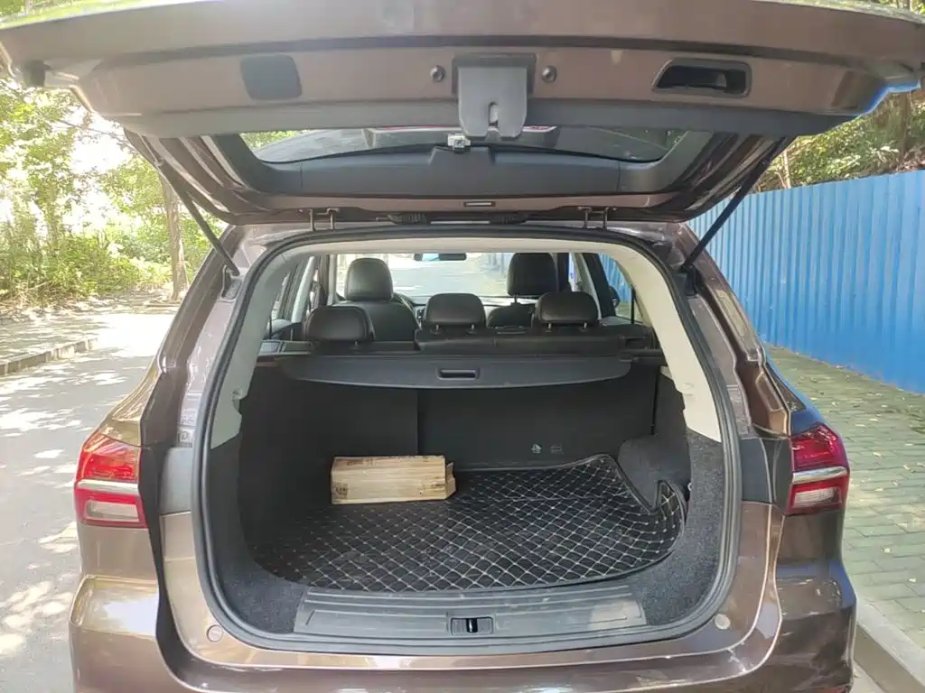 Roewe RX5 — миниатюра 19