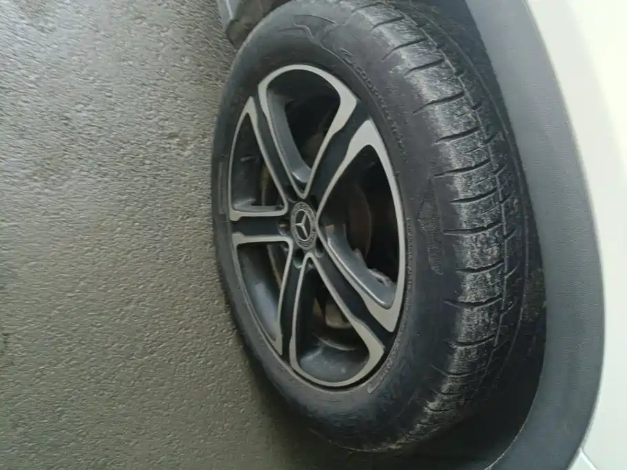 Mercedes-Benz GLA — миниатюра 6