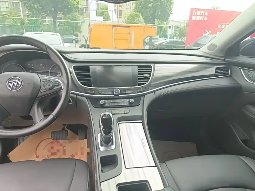 Buick LaCrosse — миниатюра 13