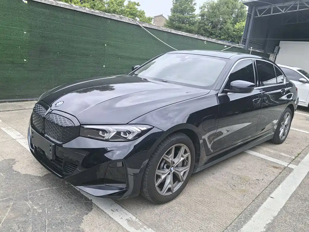 BMW i3 2025