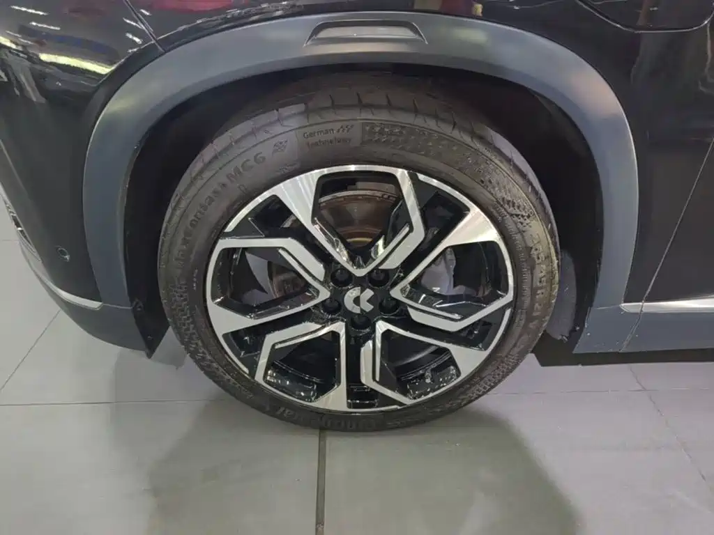 NIO ES8 — миниатюра 23