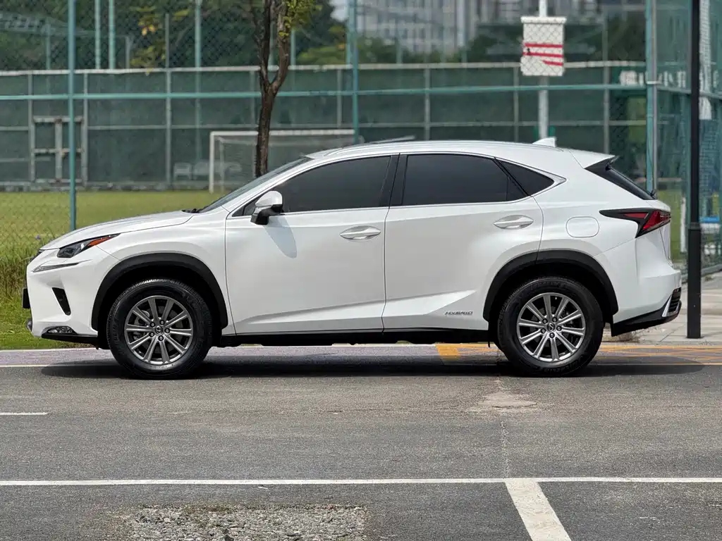 Lexus NX — миниатюра 3