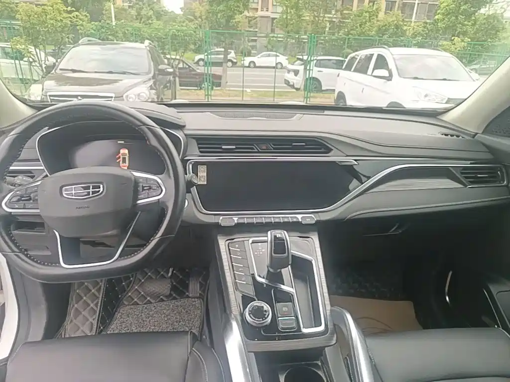Geely Boyue — миниатюра 13