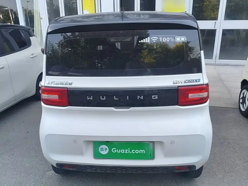 Wuling MINIEV — миниатюра 6