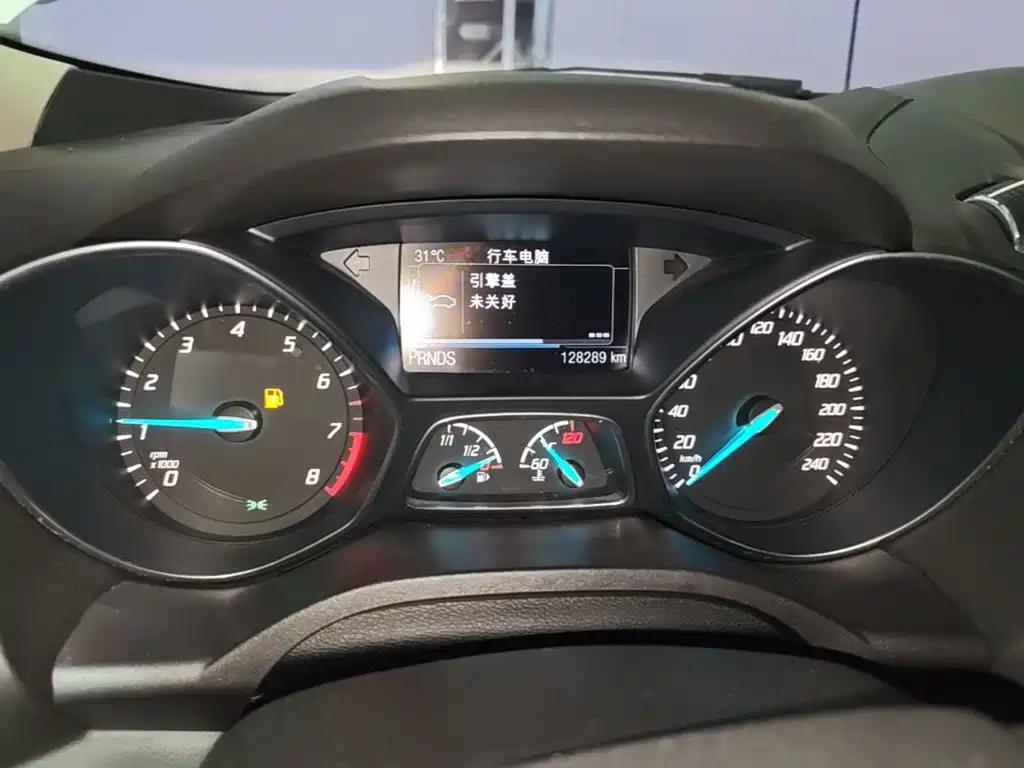 Ford Kuga — миниатюра 12