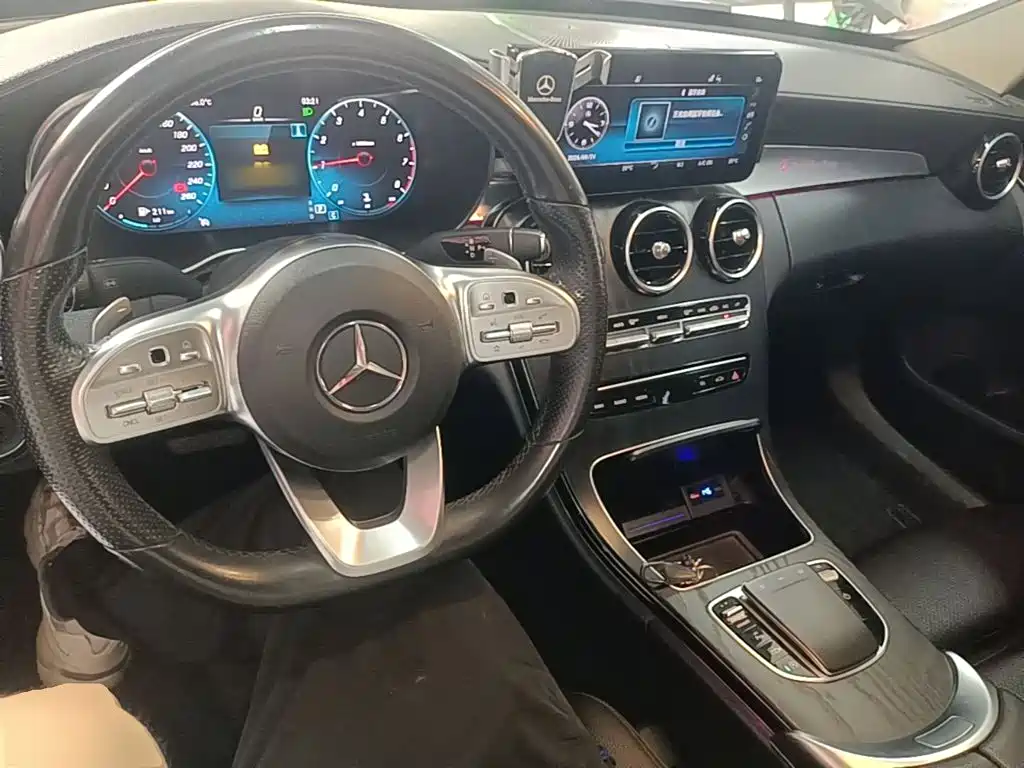 Mercedes-Benz C-Class — миниатюра 10