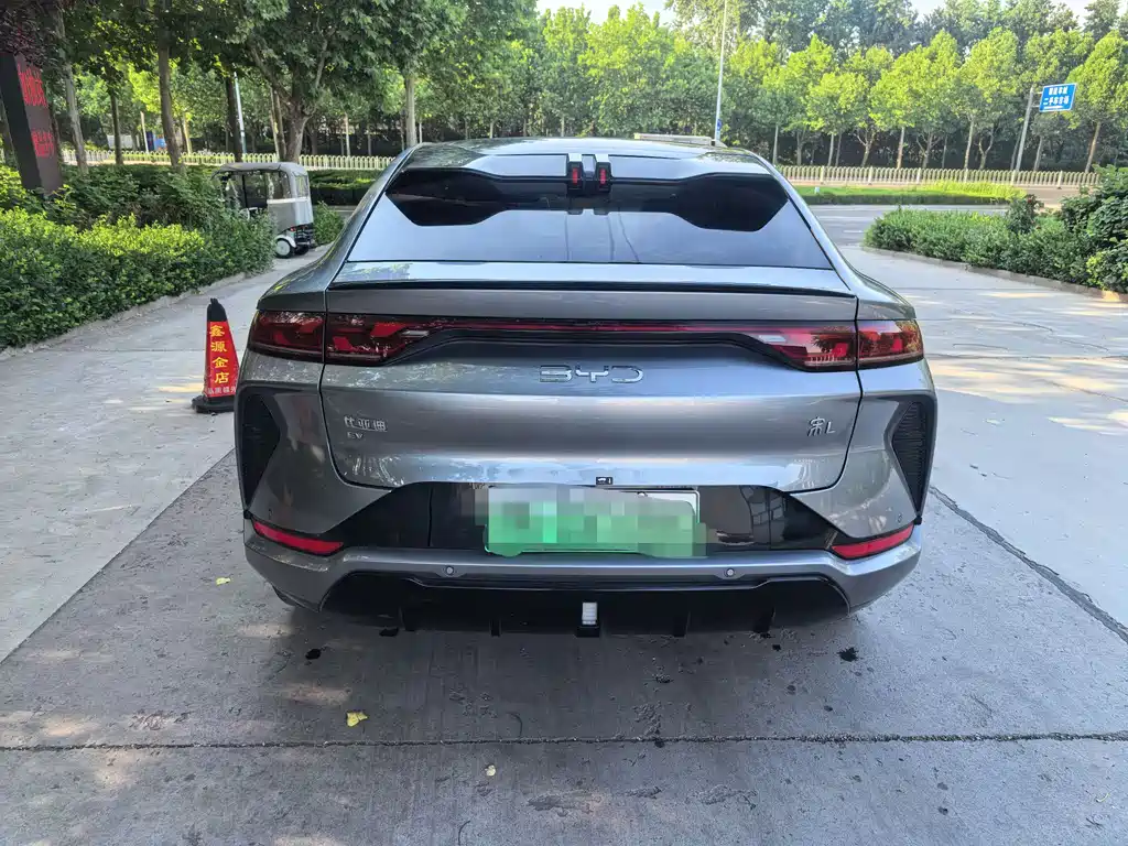 BYD Song L EV L EV 2025 662km
