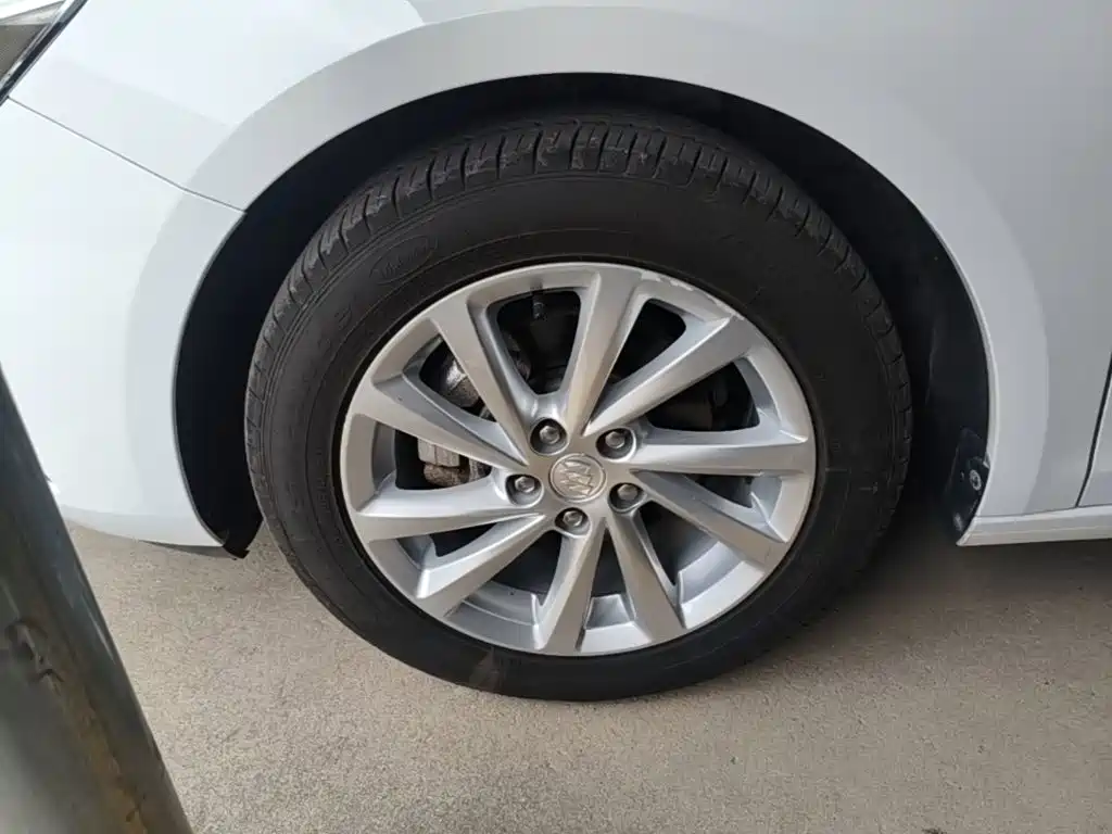 Buick Verano — миниатюра 23