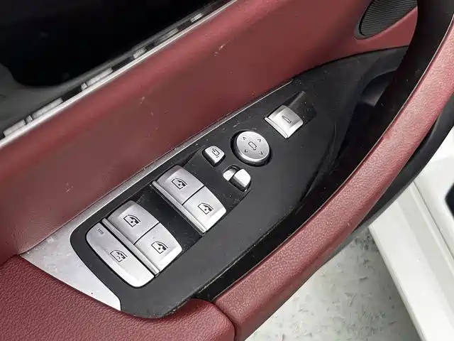 BMW X3 — миниатюра 24