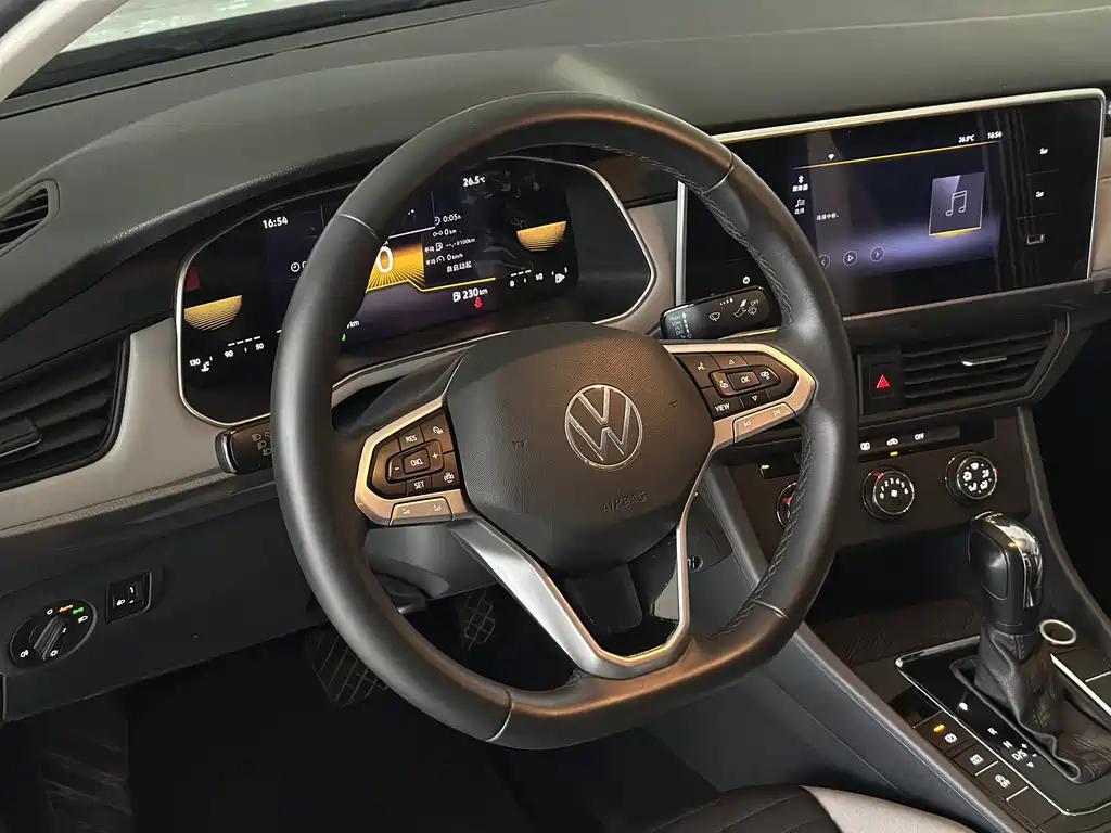 Volkswagen Bora — миниатюра 6