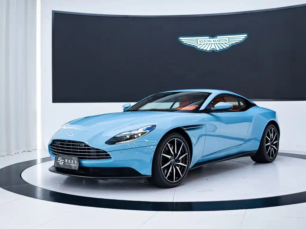 Aston Martin DB11