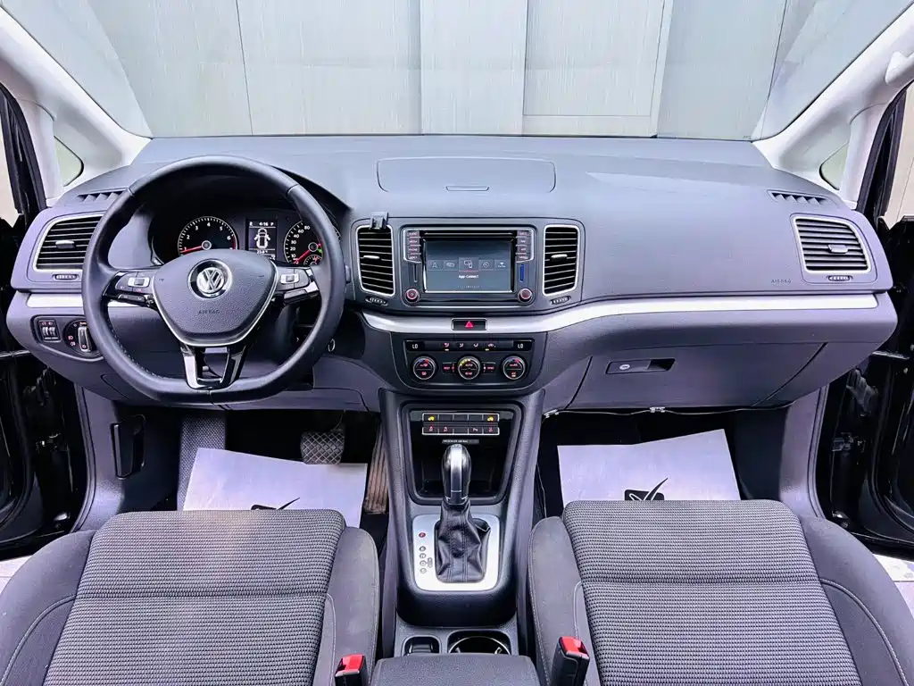 Volkswagen Sharan — миниатюра 9