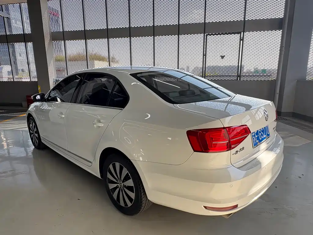 Volkswagen Sagitar — миниатюра 14