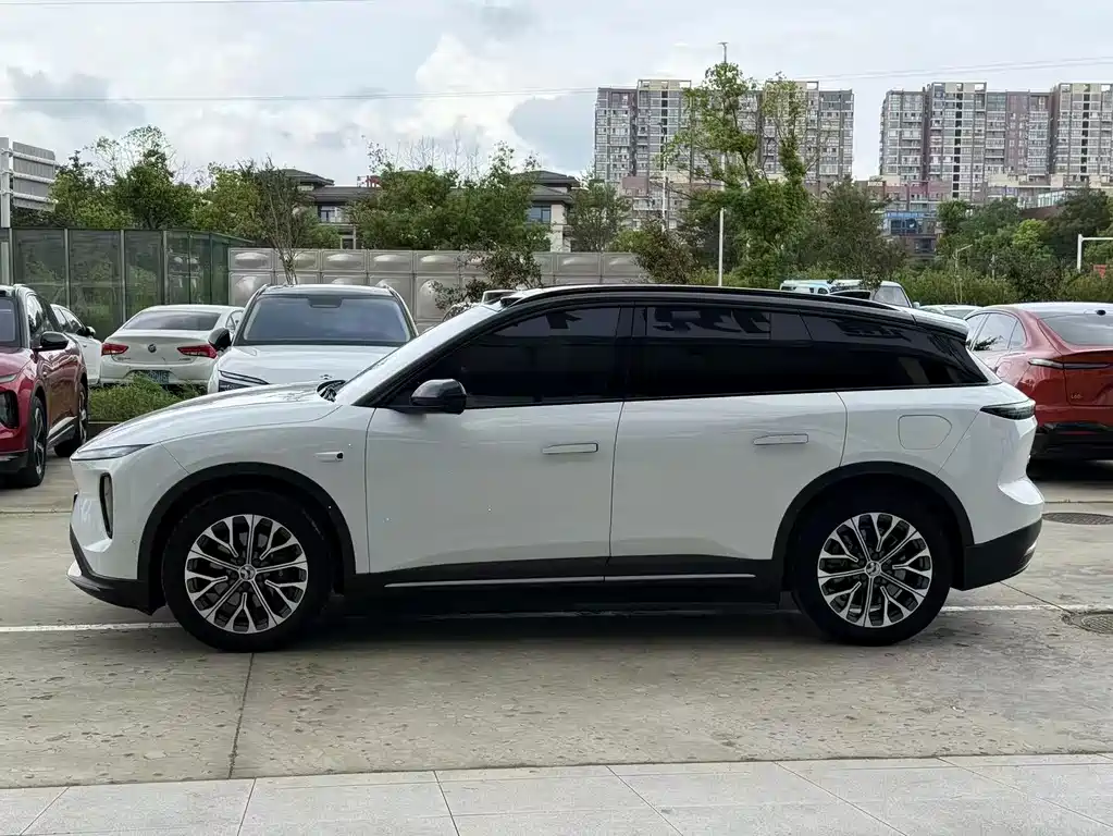 NIO ES6 — миниатюра 3