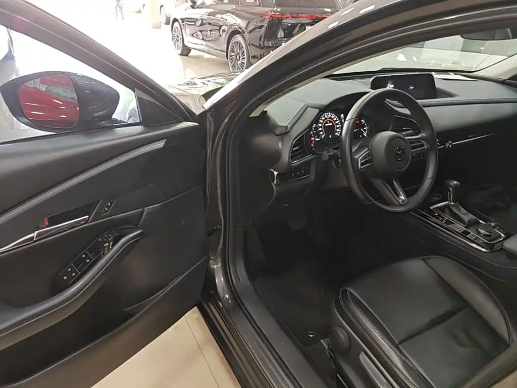 Mazda CX-30 — миниатюра 16