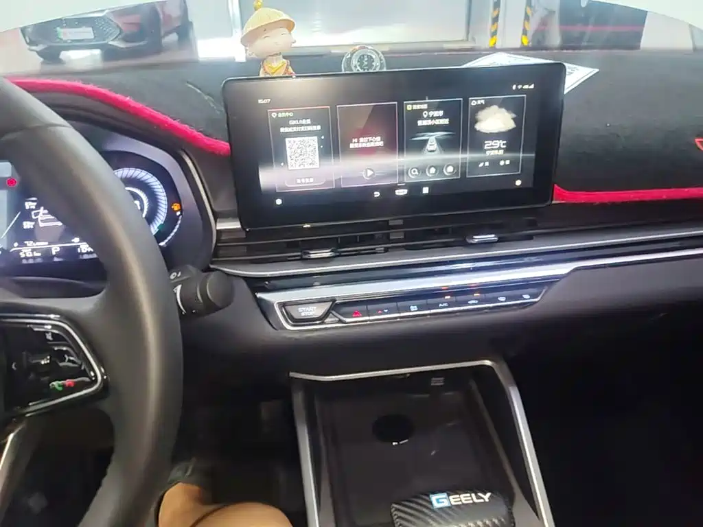 Geely Emgrand — миниатюра 13
