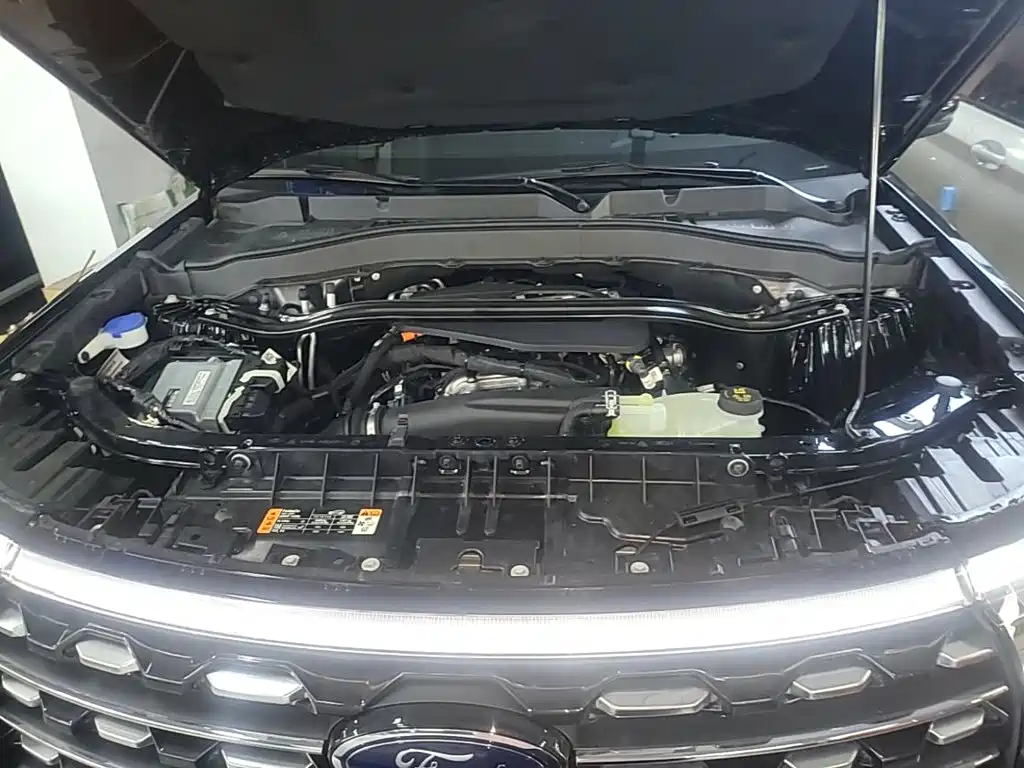 Ford Explorer — миниатюра 20