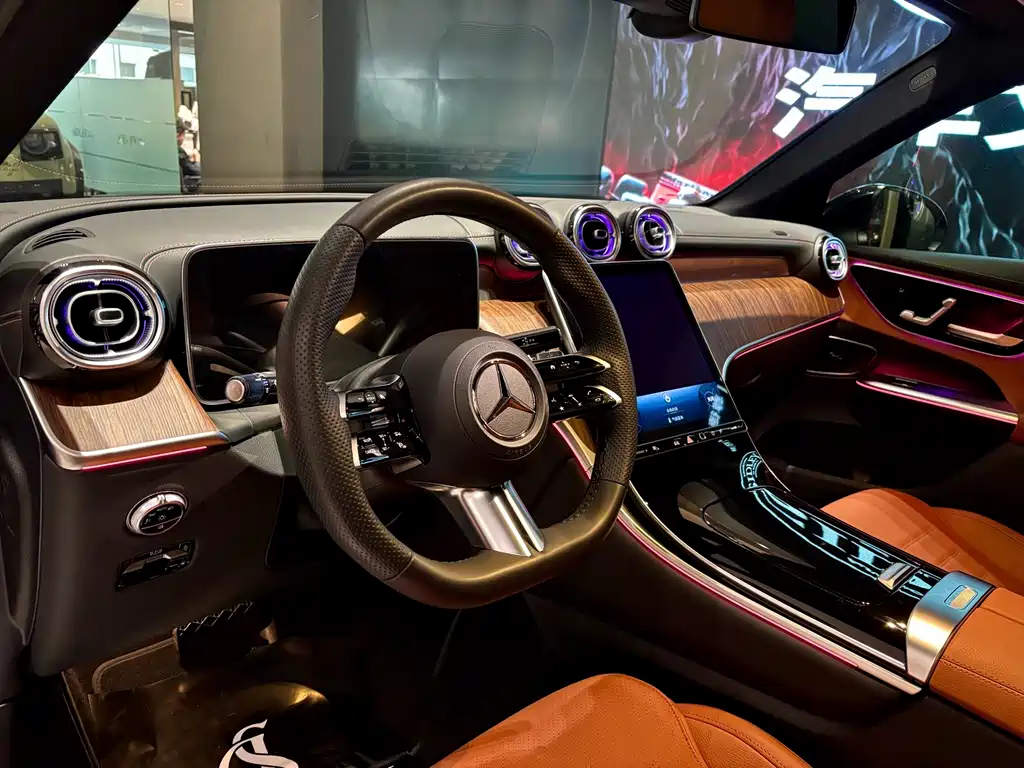 Mercedes-Benz GLC — миниатюра 7