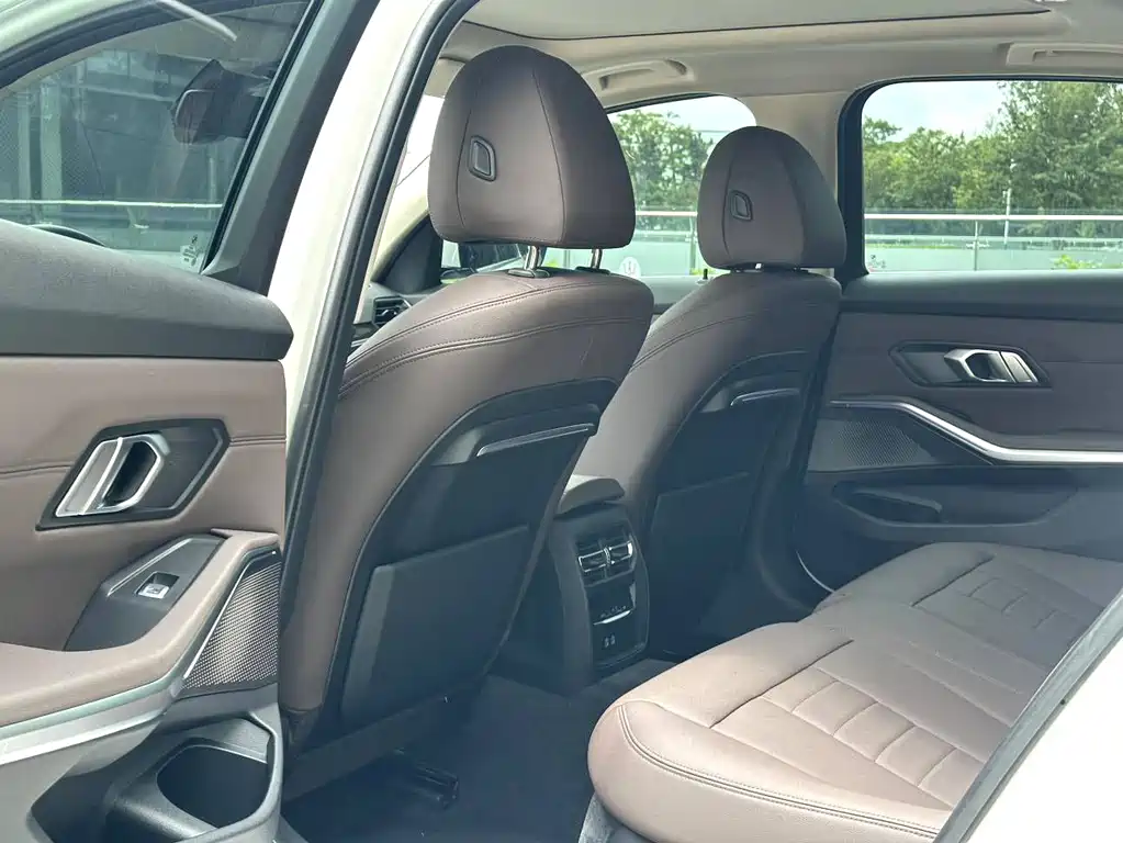 BMW 3 Series — миниатюра 7