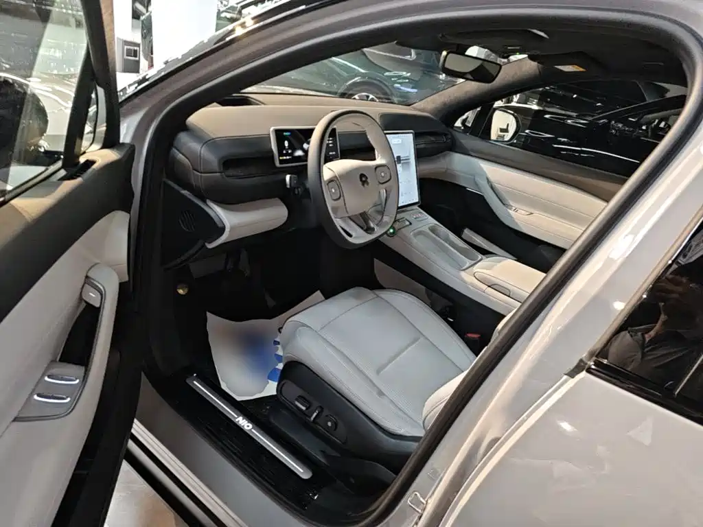 NIO ES6 — миниатюра 16