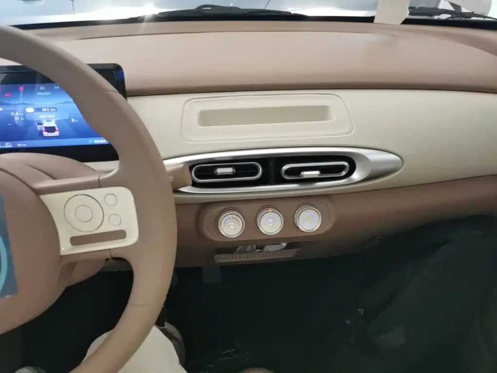 Wuling MINIEV — миниатюра 13