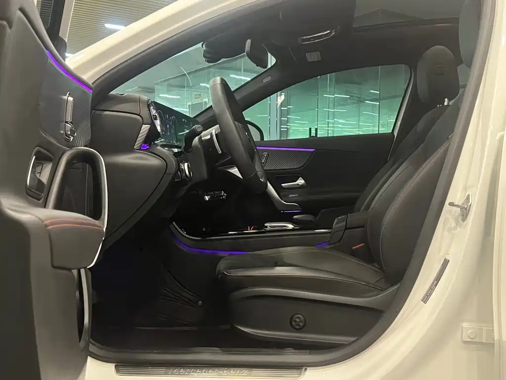 Mercedes-Benz A-Class — миниатюра 11