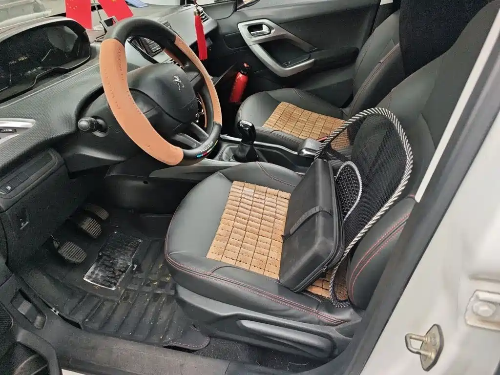 Peugeot 2008 — миниатюра 11