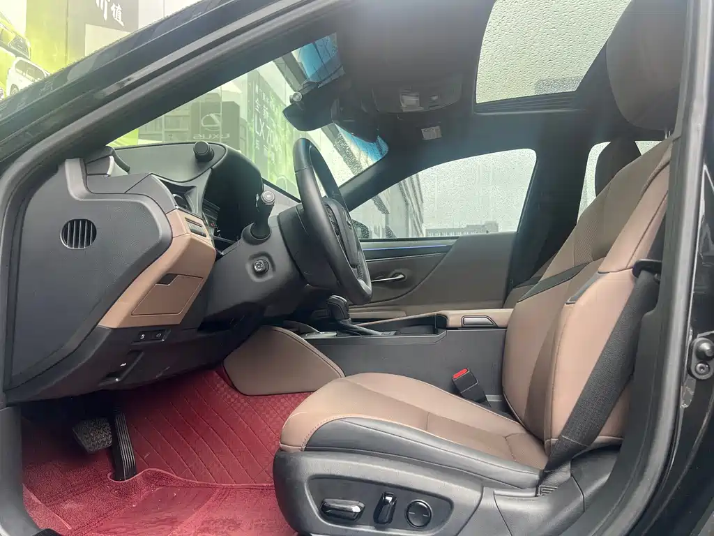 Lexus ES — миниатюра 7