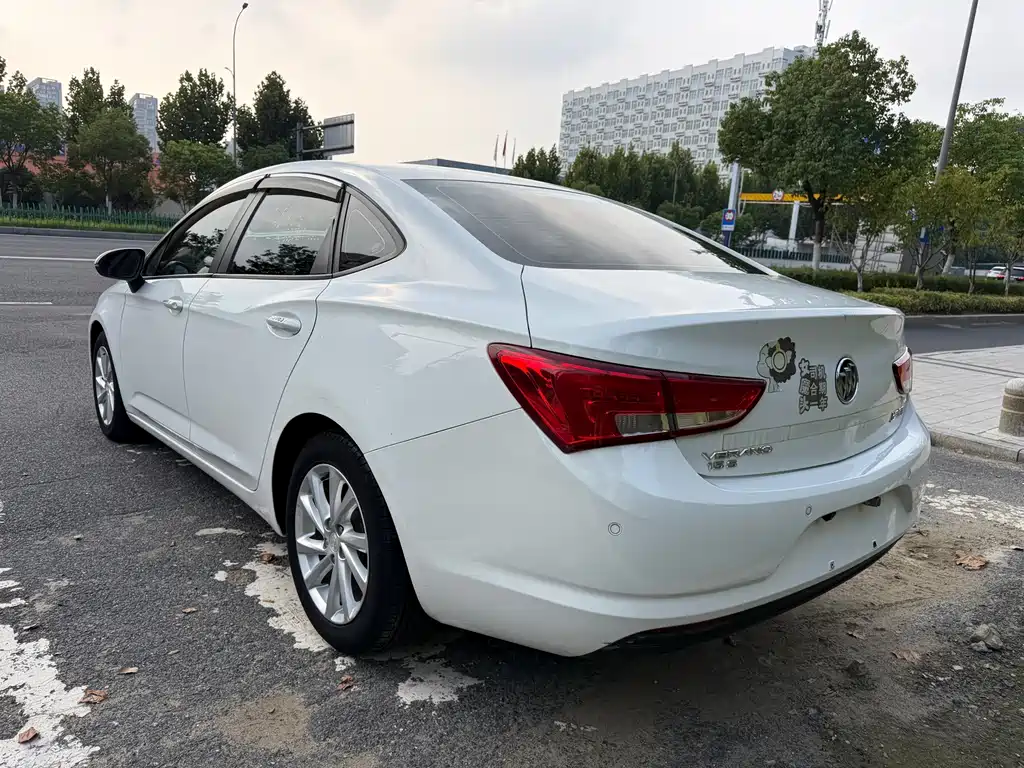 Buick Verano — миниатюра 6