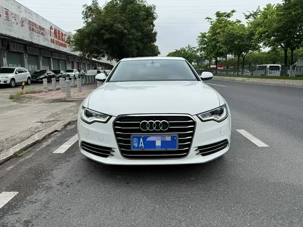 Audi A6L 2014 30 FSI Comfort