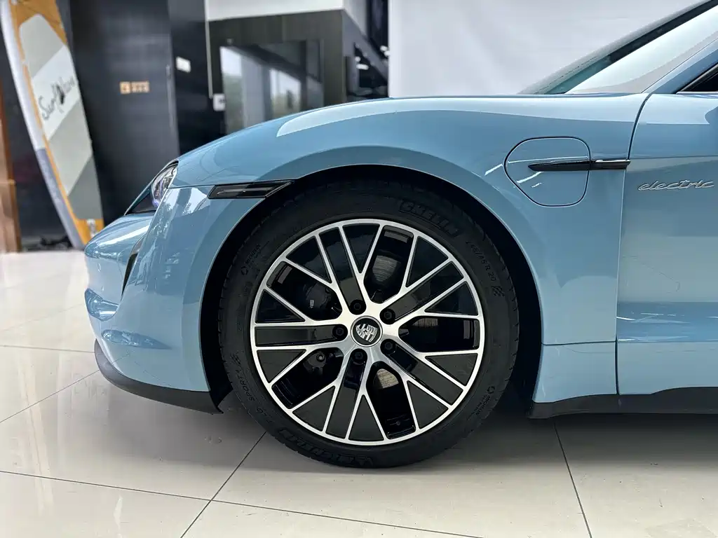 Porsche Taycan 2022 Taycan