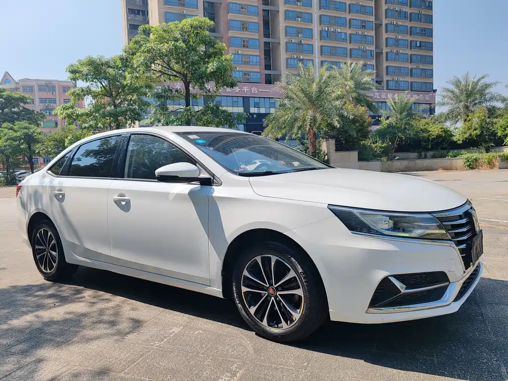 Roewe i6 Classic — миниатюра 2