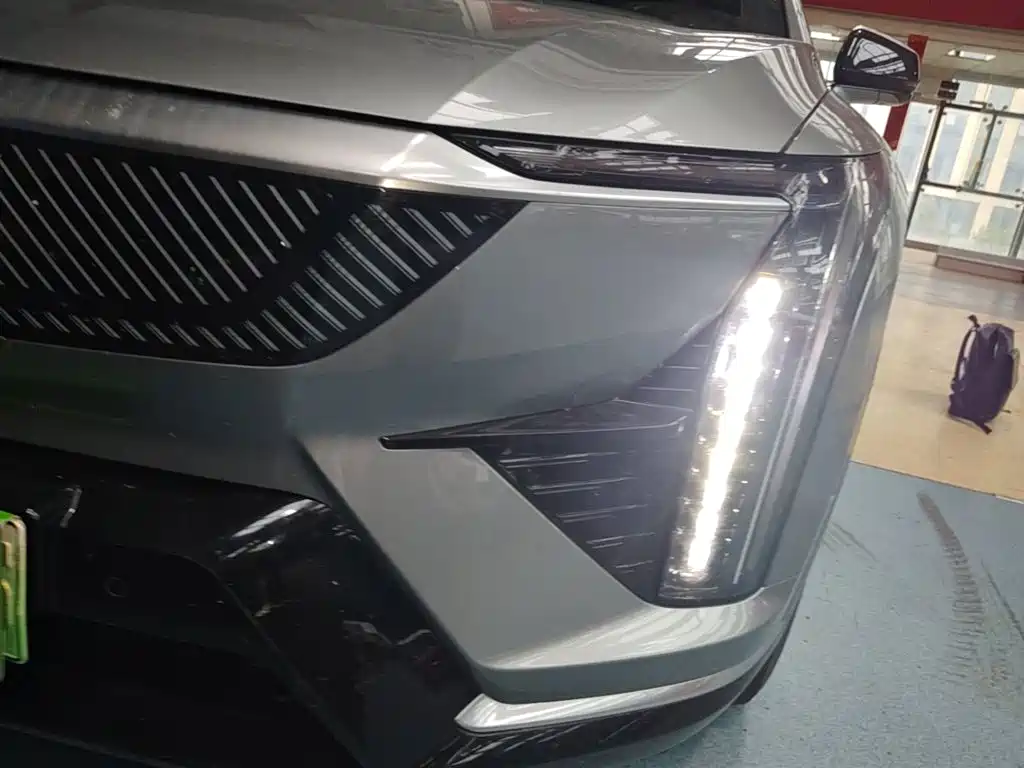 Cadillac IQ — миниатюра 24