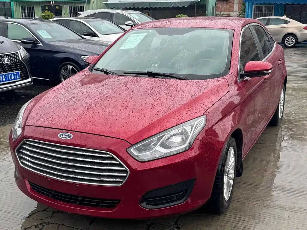Купить Ford Escort